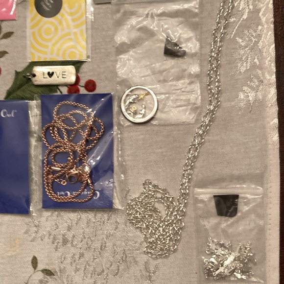 NIB Origami Owl Retired Lot  - Picture 12 of 12